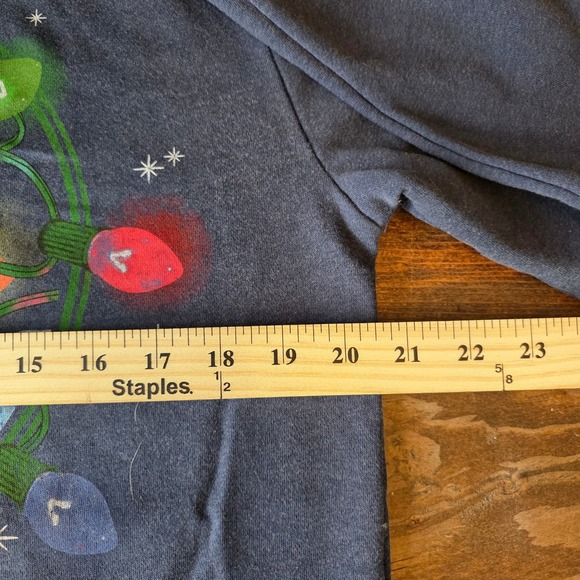 Coors Light Holiday Fleece Crew Sweatshirt Mens Small Blue Graphic Christmas Top - Picture 6 of 6